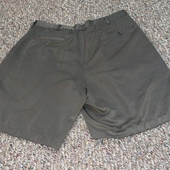 Mens RoundTree & Yorke Shorts - Picture 3 of 3